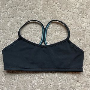 Ivivva power Y sports bra